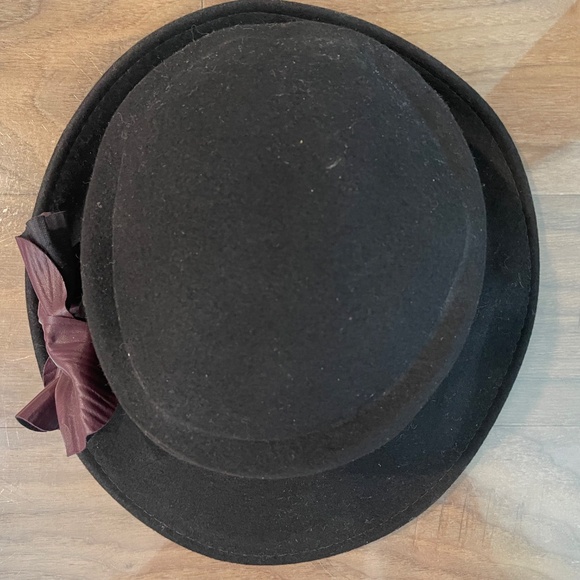New Italian Wool Hat with Removable Flower main image 5